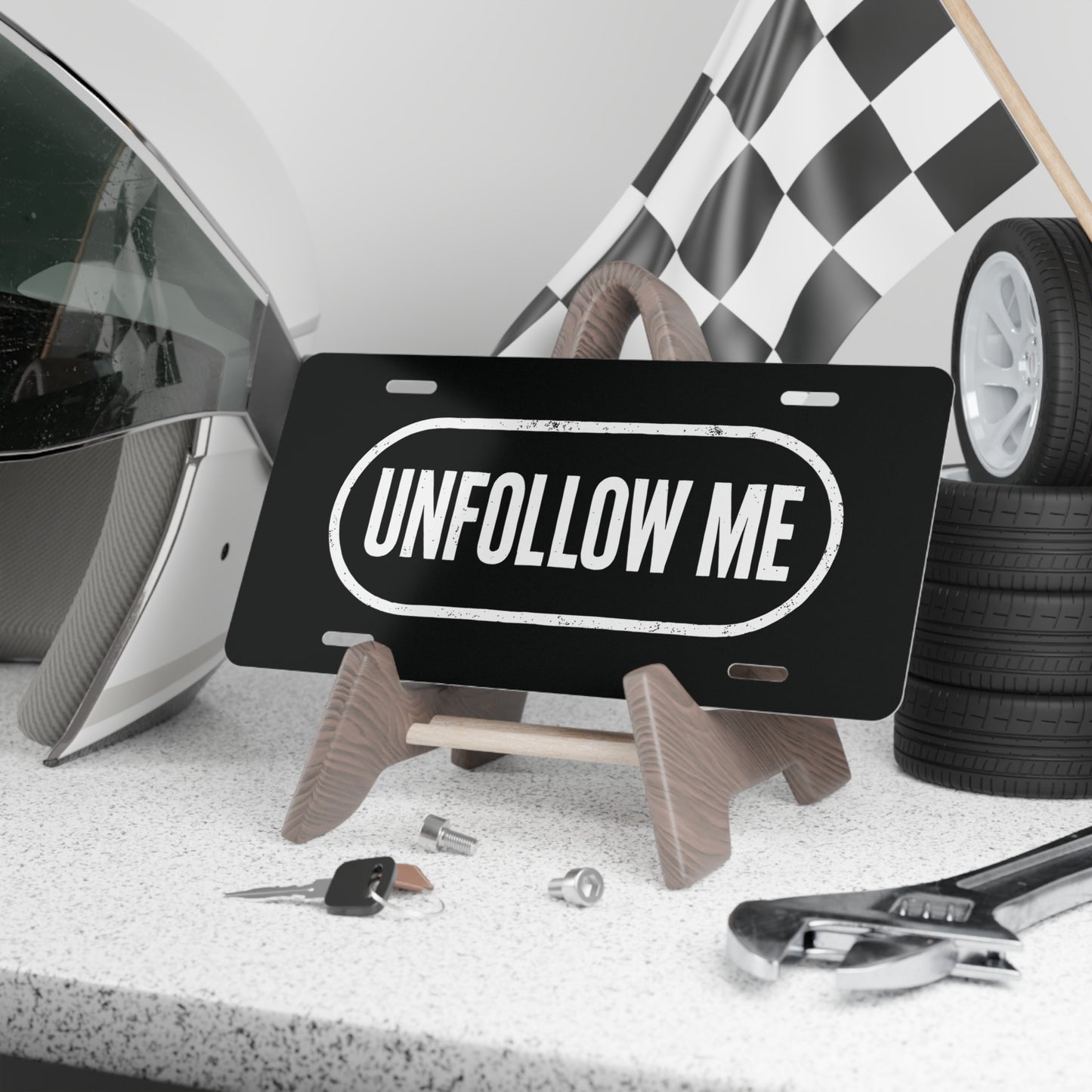DontFollowBack™ “UNFOLLOW ME” Vanity Plate — Funny Car Decor & Wall Sign